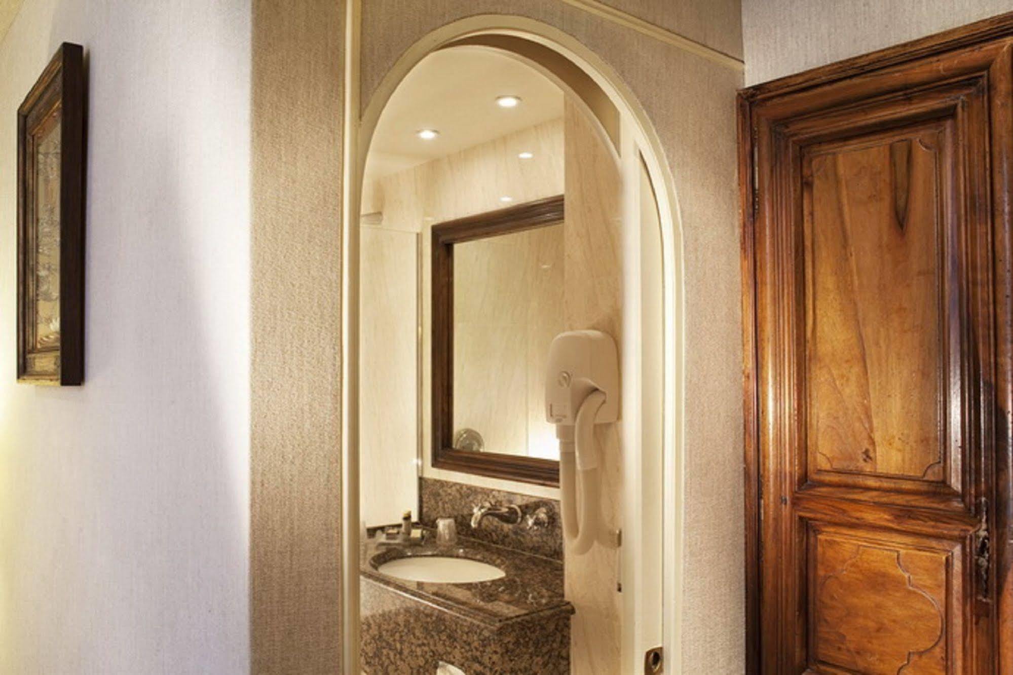 Left Bank Saint Germain 3* Parigi
